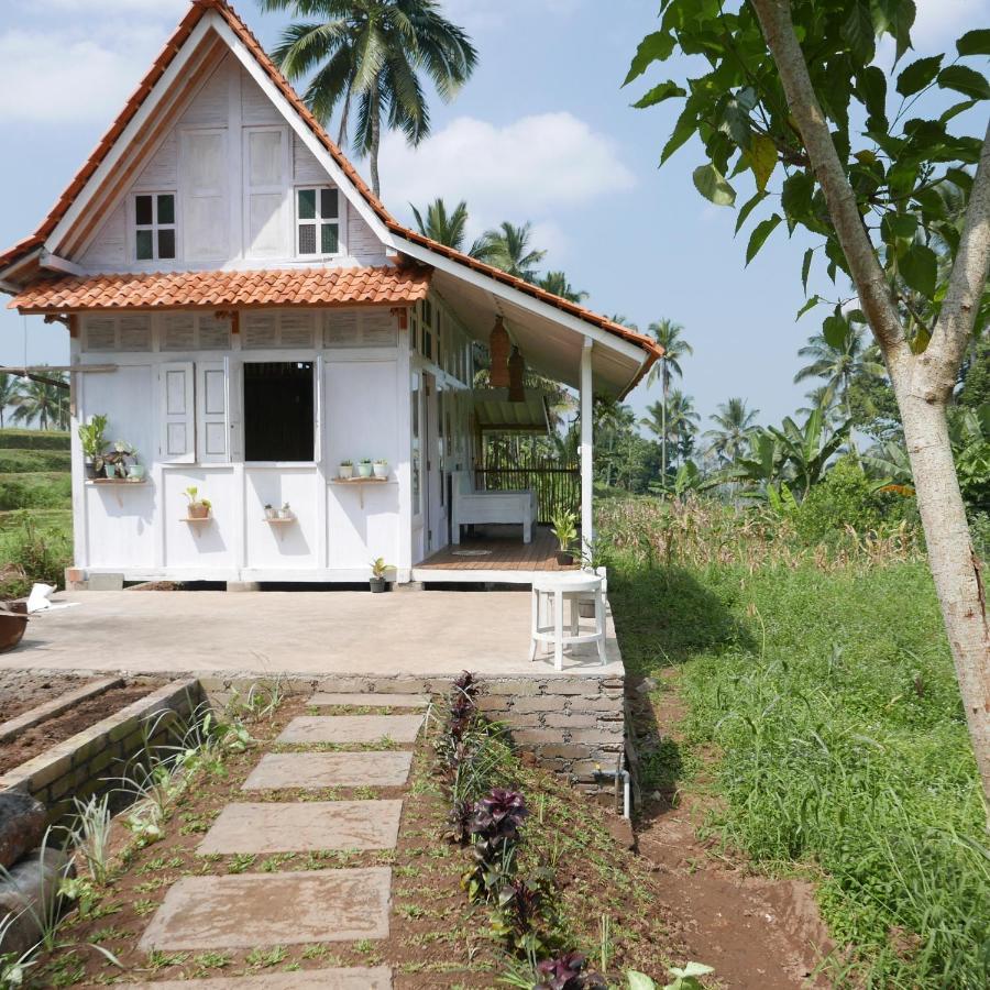 Isoke Villa